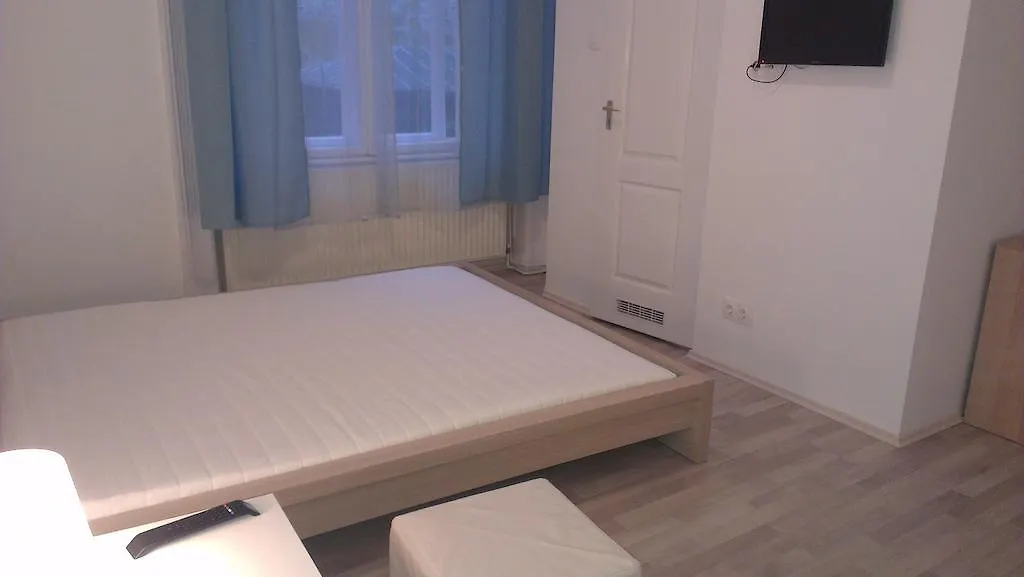 Apartman 4 You Budapest 0*,