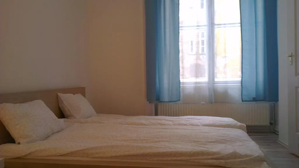 Apartman 4 You Budapest 0*,  Hungría